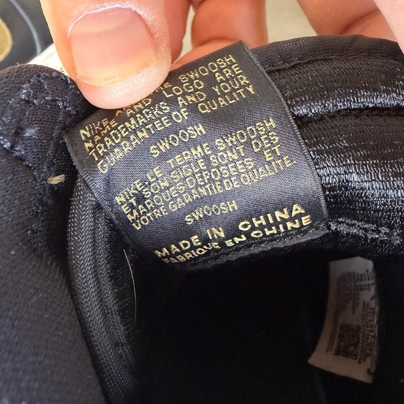 Nike Air Jordan 1 Retro High OG Black Metallic Gold GS 7Y Youth Teens Sneakers main image 6